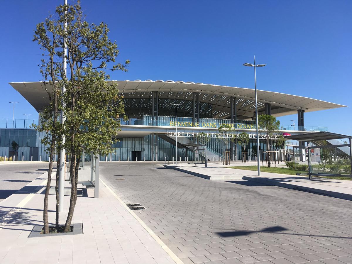 Kyriad Montpellier Aeroport - Gare Sud De France Mauguio Exterior photo